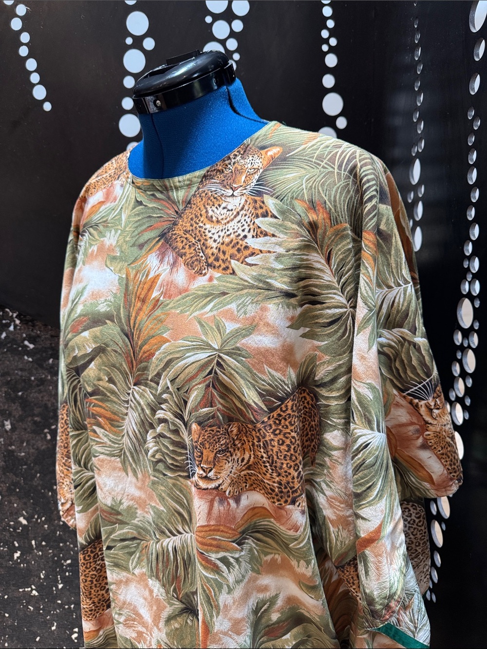 Vintage Leopard & Palm Caftan — Green & Rust - Picture 2 of 9
